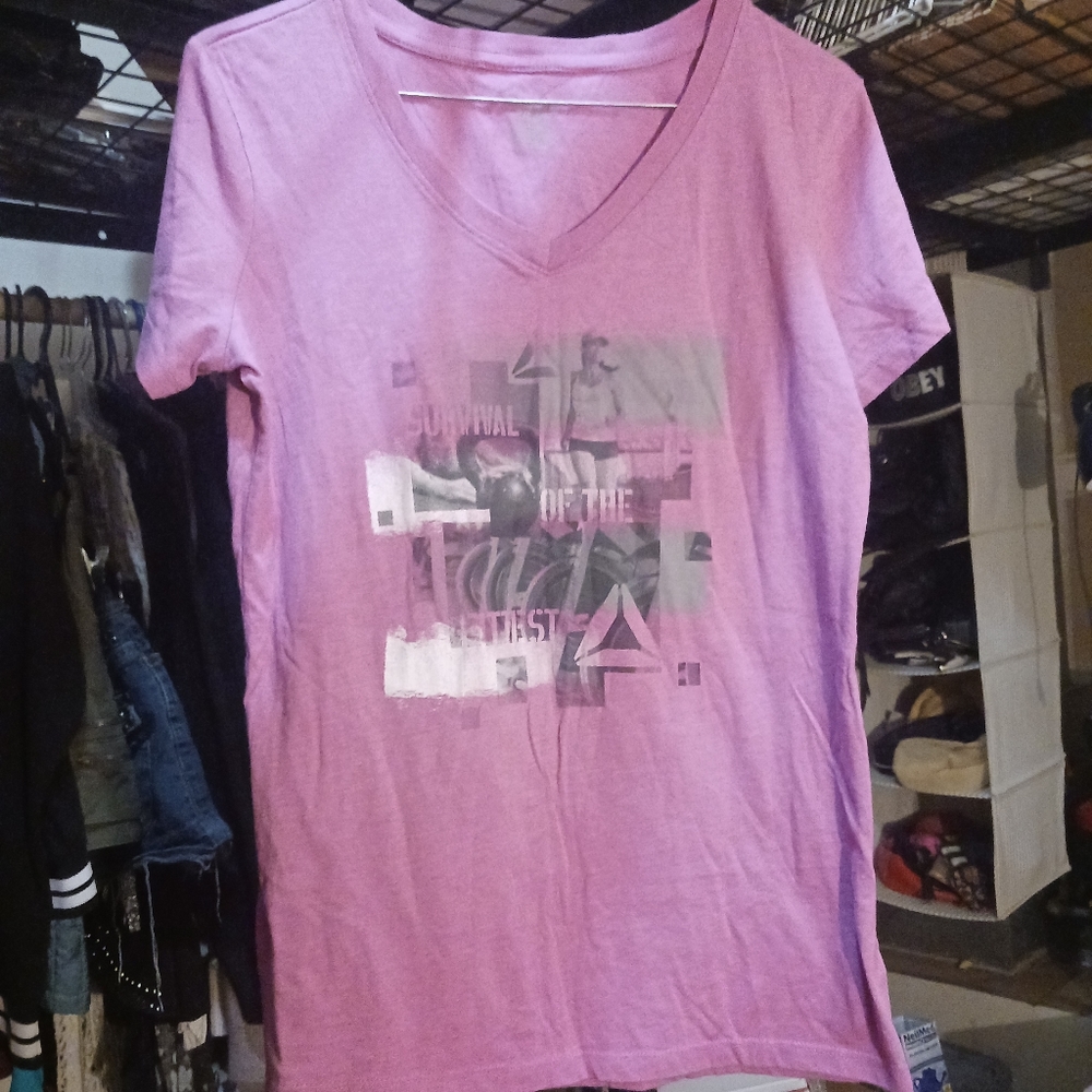 Reebok Pink Short Sleeve V-Neck Graphic Tee